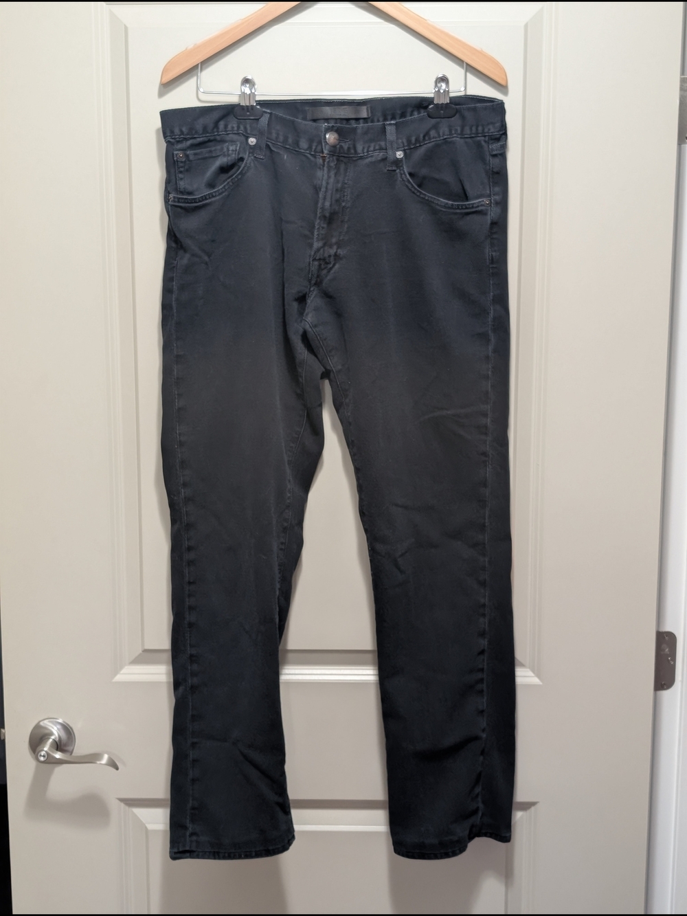Men's Black Straight-Leg Jeans